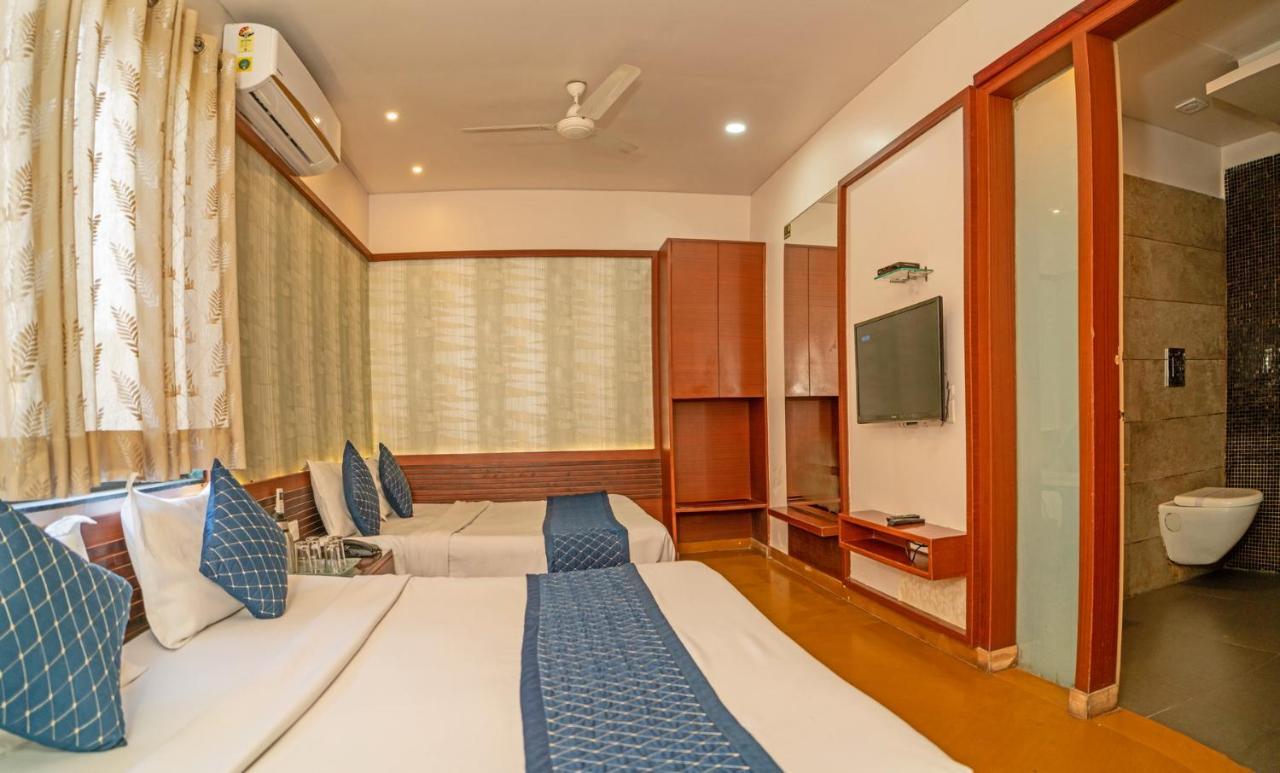 Uddhav Vilas A Family Hotel Udajpur Zewnętrze zdjęcie