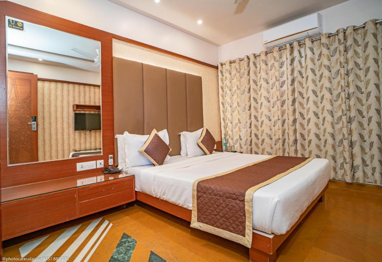 Uddhav Vilas A Family Hotel Udajpur Zewnętrze zdjęcie