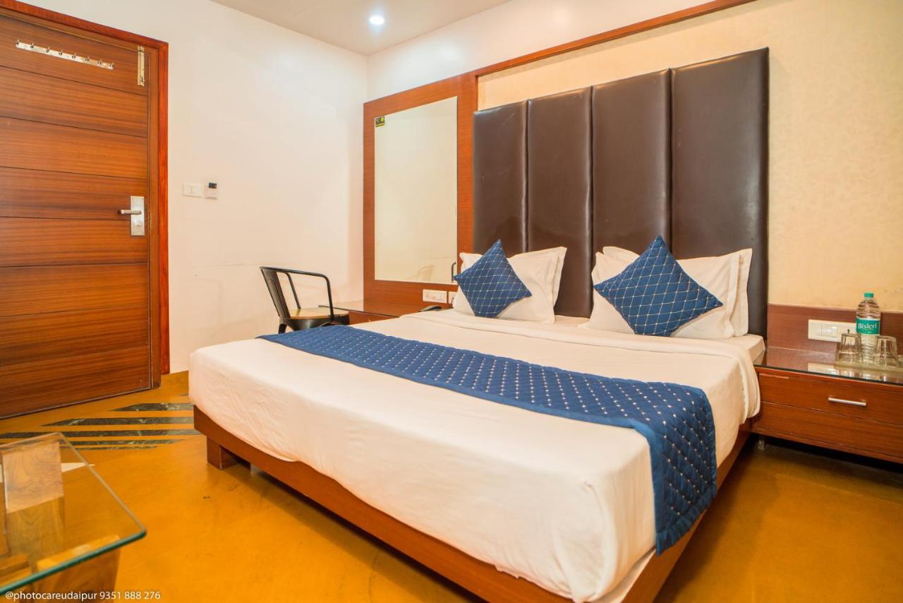 Uddhav Vilas A Family Hotel Udajpur Zewnętrze zdjęcie