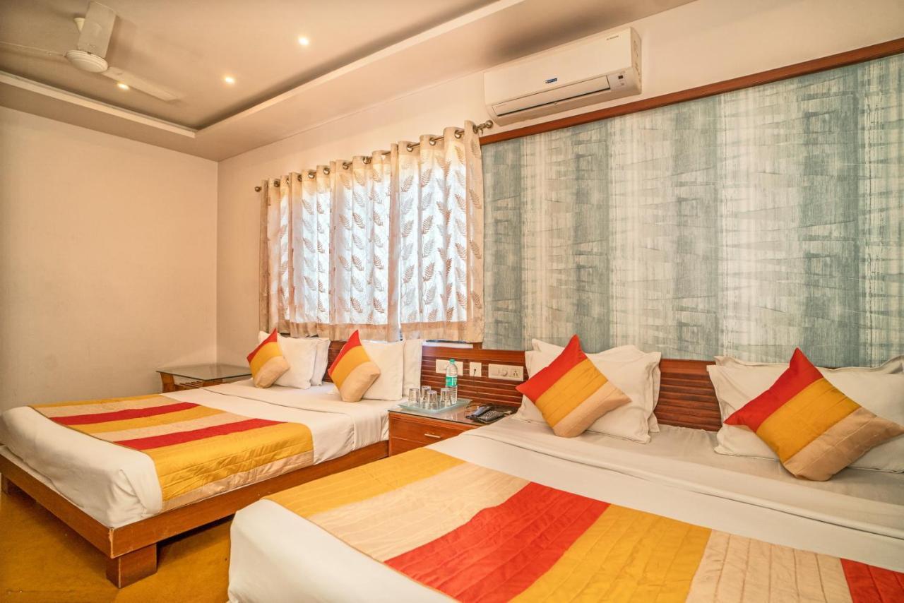 Uddhav Vilas A Family Hotel Udajpur Zewnętrze zdjęcie