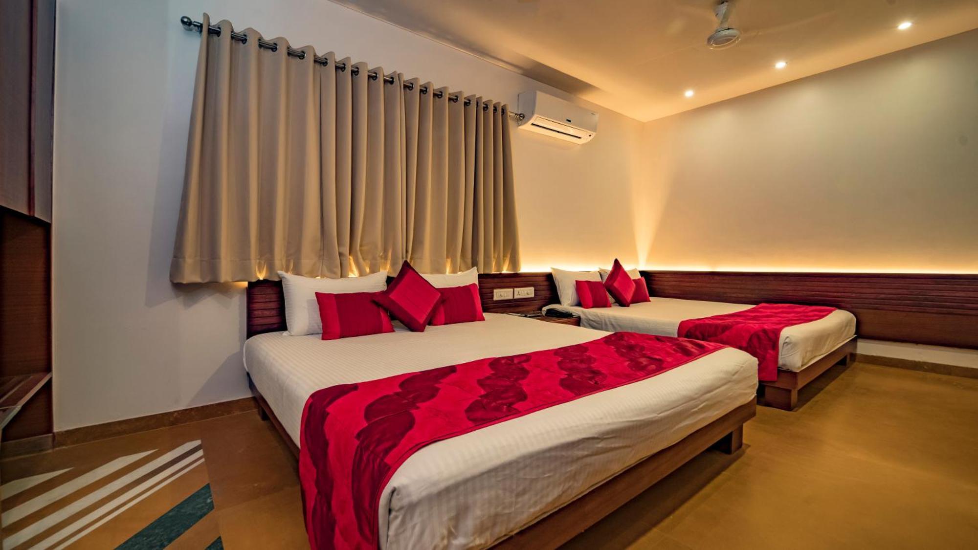 Uddhav Vilas A Family Hotel Udajpur Zewnętrze zdjęcie