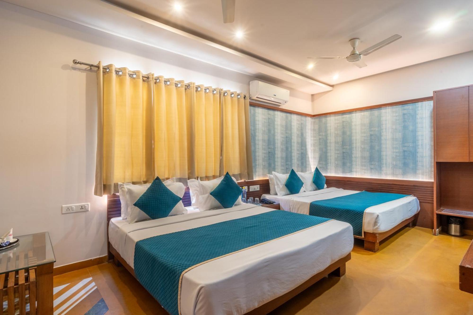 Uddhav Vilas A Family Hotel Udajpur Zewnętrze zdjęcie