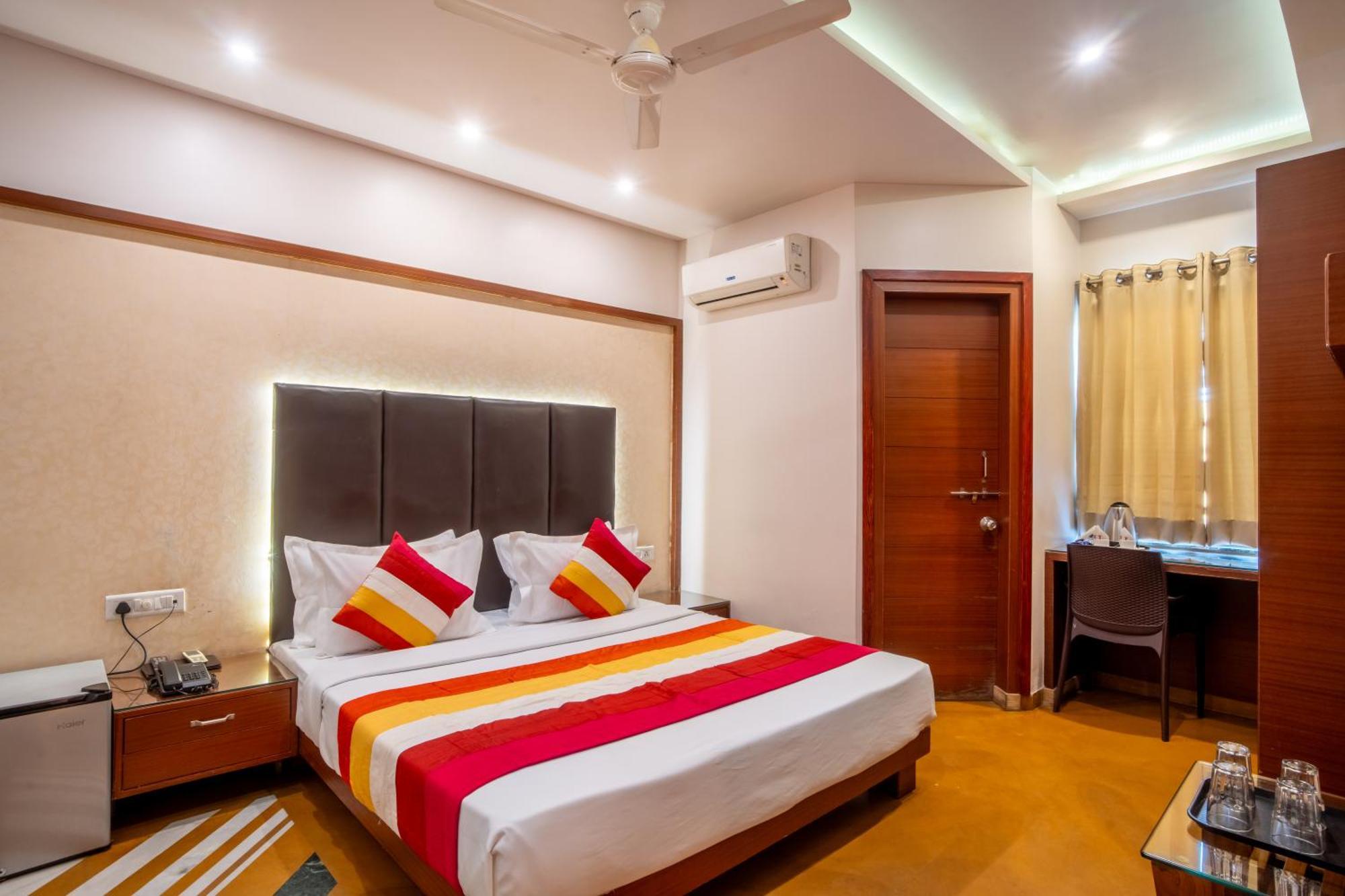 Uddhav Vilas A Family Hotel Udajpur Zewnętrze zdjęcie
