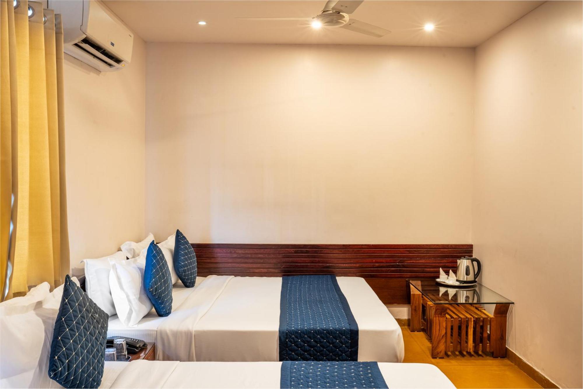 Uddhav Vilas A Family Hotel Udajpur Zewnętrze zdjęcie